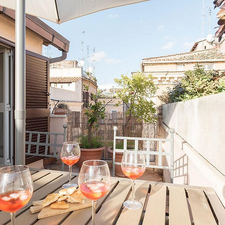 Penthouse With Terrace In The Heart Of Rome Apartment Exterior photo