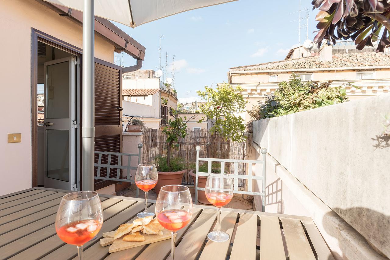 Penthouse With Terrace In The Heart Of Rome Apartment Exterior photo